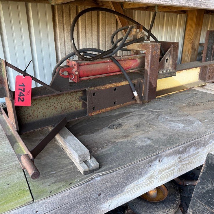 #1742 • 3-Point Log Splitter Attachment
