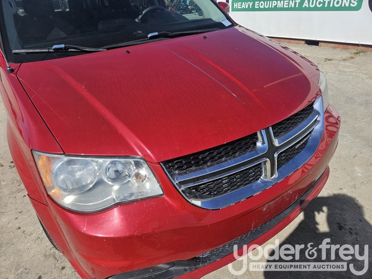 dodge-grand-caravan-image-26
