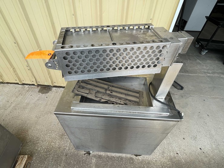 #4676-•-mobile-food-warming-station-image-2