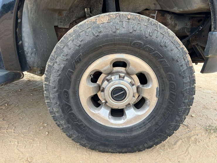 2004-ford-excursion-limited-image-41