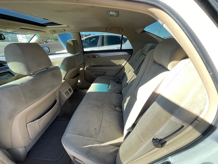 #2762-•-2005-toyota-avalon-(title-in-delay)-image-50