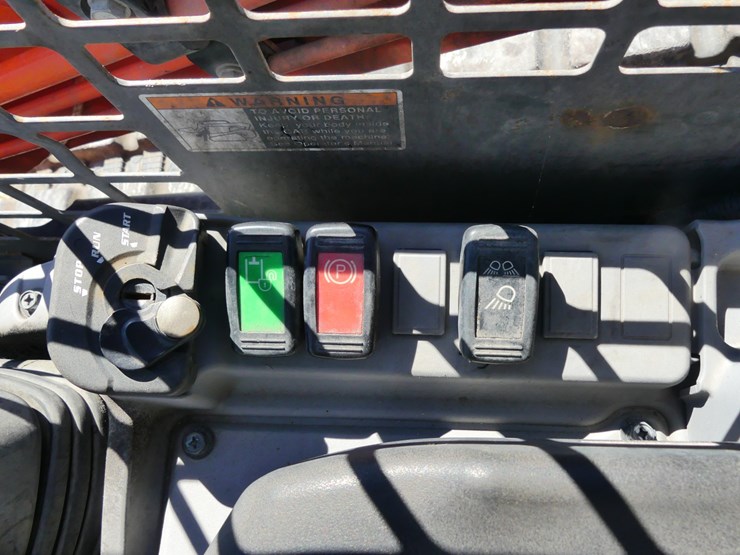 kubota-svl97-2-image-15