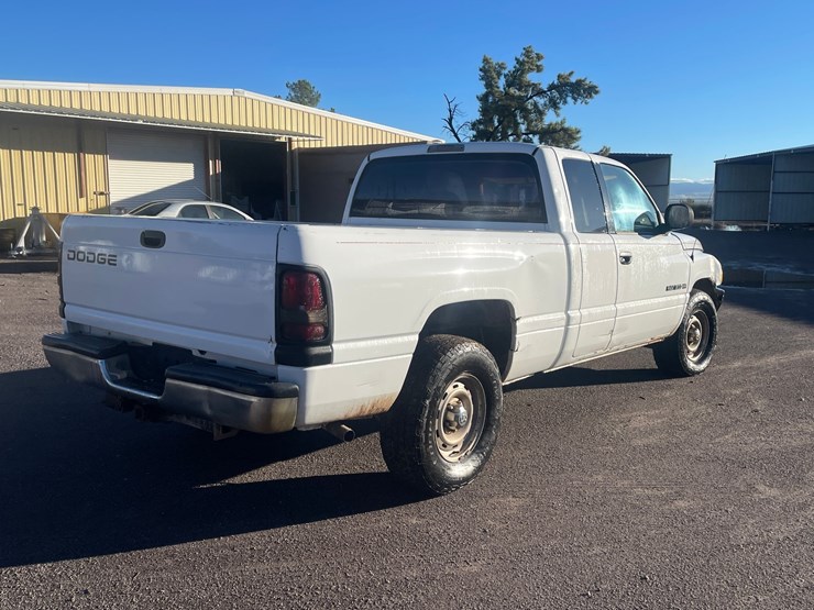#2760-•-2001-dodge-ram-(title-in-delay)-image-8