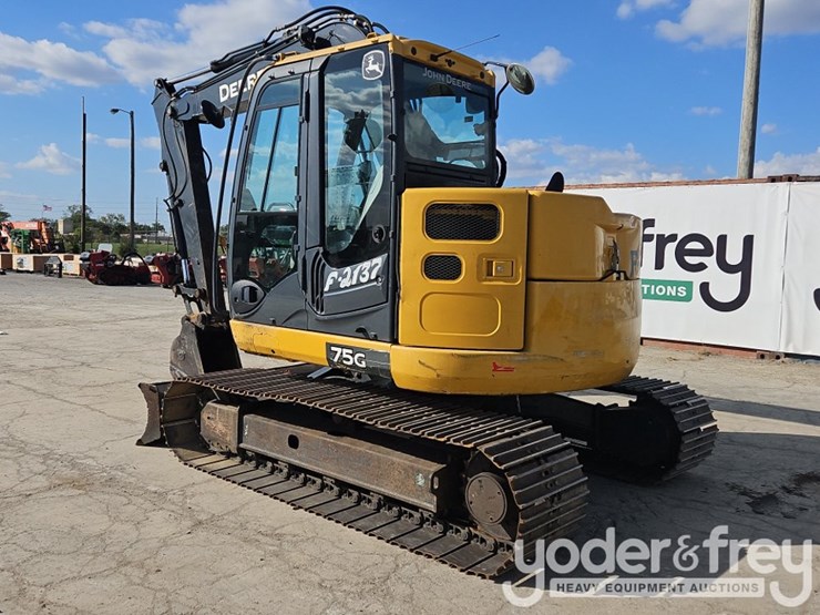 2017-deere-75g-image-3