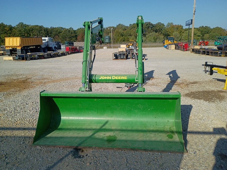 2023-john-deere-540m-image-3