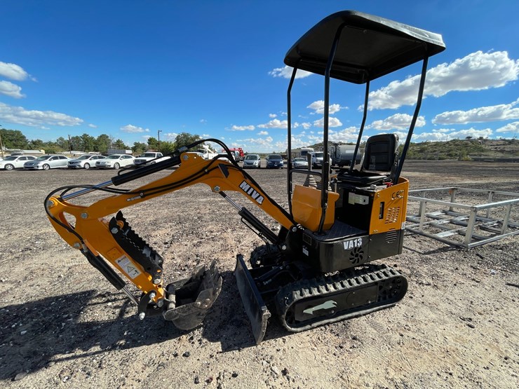 #3062-•-mini-excavator-image-31
