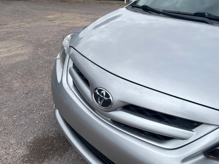 #2765-•-2011-toyota-corolla-(title-in-delay)-image-13
