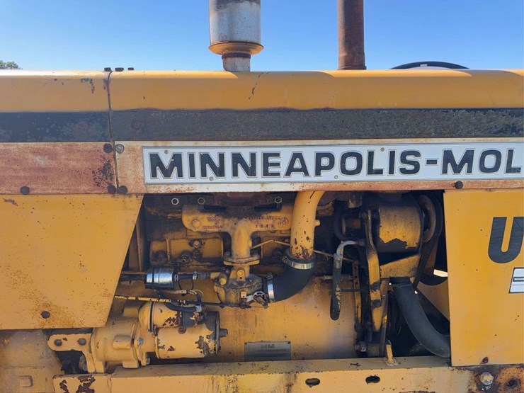 minneapolis-moline-u302-image-16