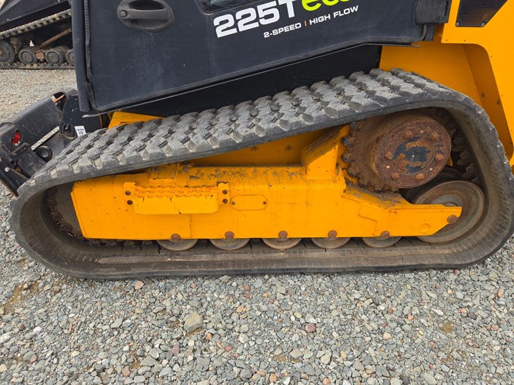 jcb-225t-image-37