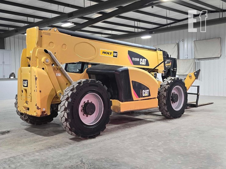 2018-caterpillar-tl1255d-image-3