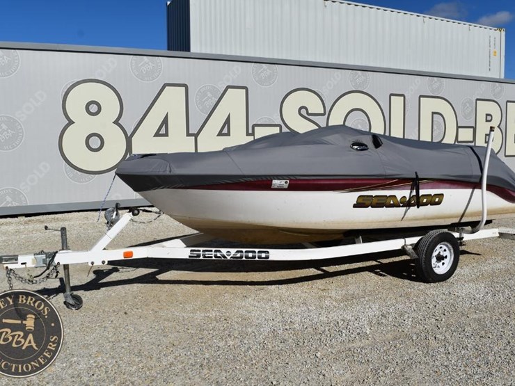 seadoo-challenger-1800-46800-image-1