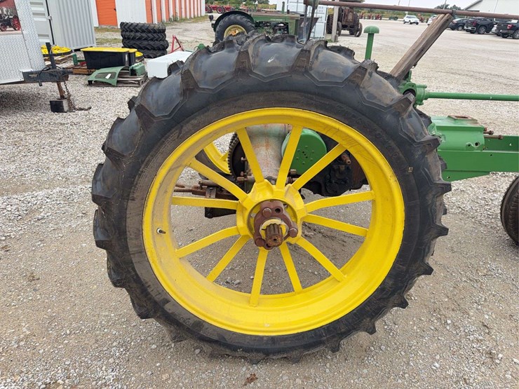 john-deere-a-image-13
