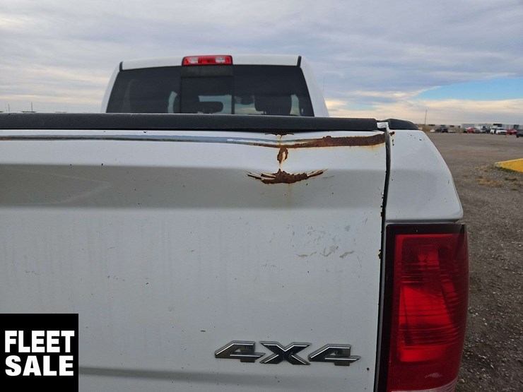 2018-dodge-2500-image-34