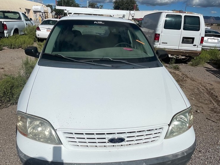 #2774-•-2001-ford-aerostar-van-(has-nm-title)(offsite-at-nmsu)-image-3