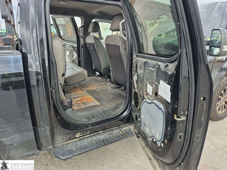 2019-ford-f150-image-25