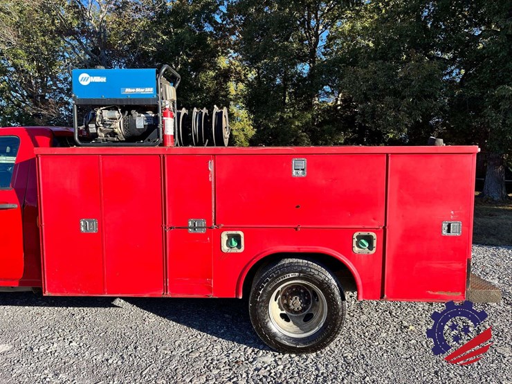 2019-gmc-sierra-3500-image-21