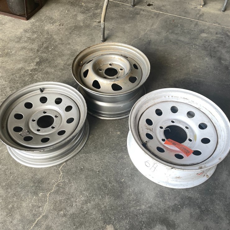 #3033 • (3) Metal Rims
