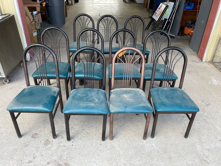 #4658-•-(11)-metal-restaurant-chairs-image-1