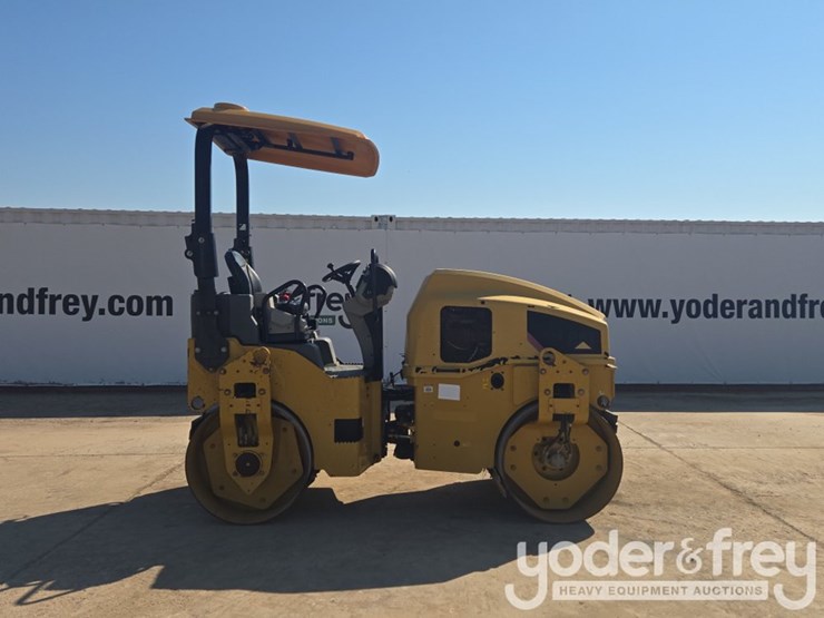 2018-caterpillar-cb34b-image-6