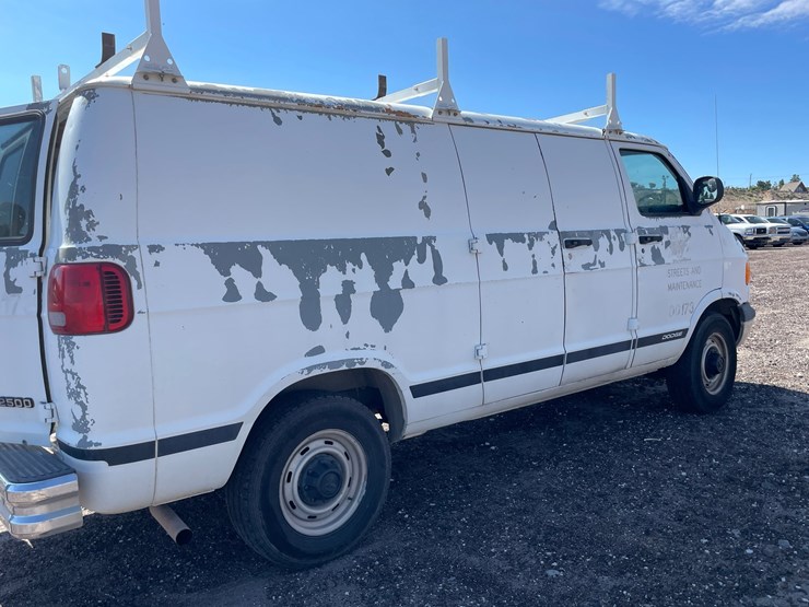 #2753-•-2000-dodge-ram-(title-in-delay)-image-77