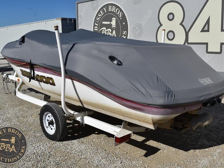 seadoo-challenger-1800-46800-image-2