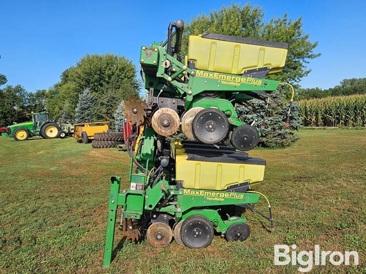 john-deere-1720-image-8