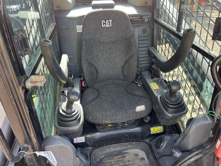 2018-caterpillar-299d2-xhp-image-18