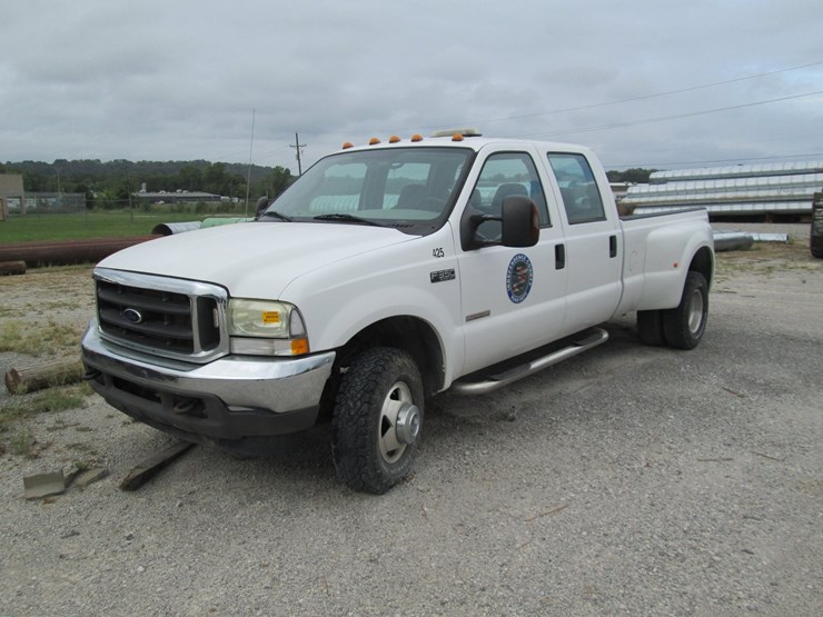2004-ford-f350-image-1