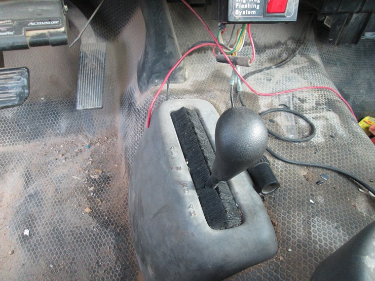 2006-chevrolet-2500hd-image-26