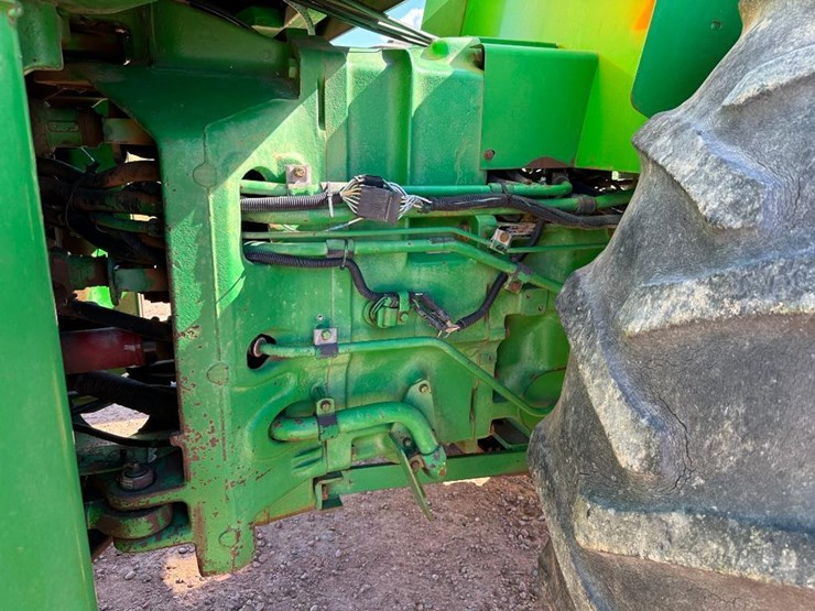 john-deere-8450-image-31