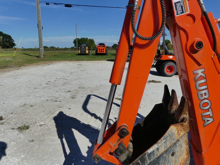 kubota-bx23-image-11