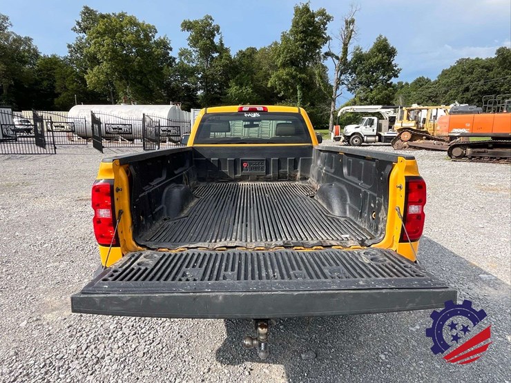 2017-chevrolet-silverado-1500-image-28