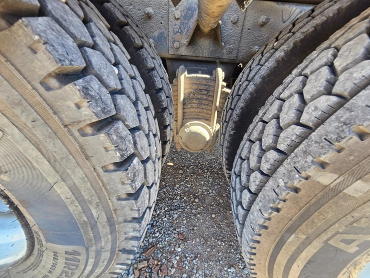 2007-mack-cl713-image-88