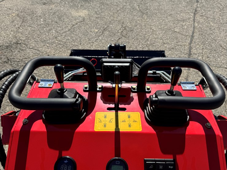 2026-unused-ft323tz-future-skid-steer-wheeler-loader-image-9