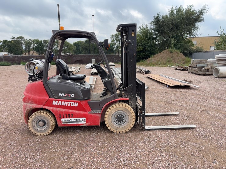 2020-manitou-mi25g-image-4