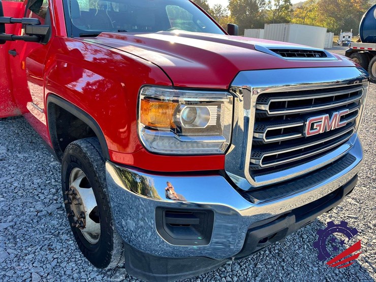 2019-gmc-sierra-3500-image-66