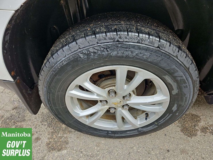 2017-chevrolet-equinox-image-11