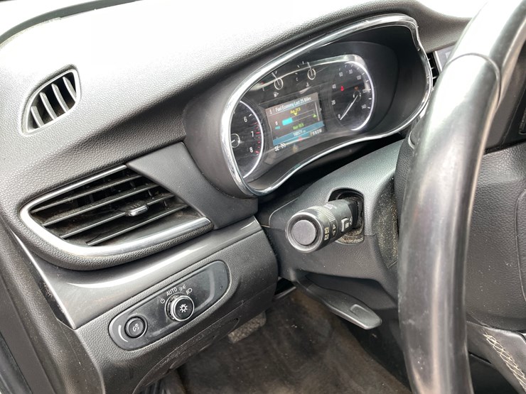 2017-buick-encore-image-27