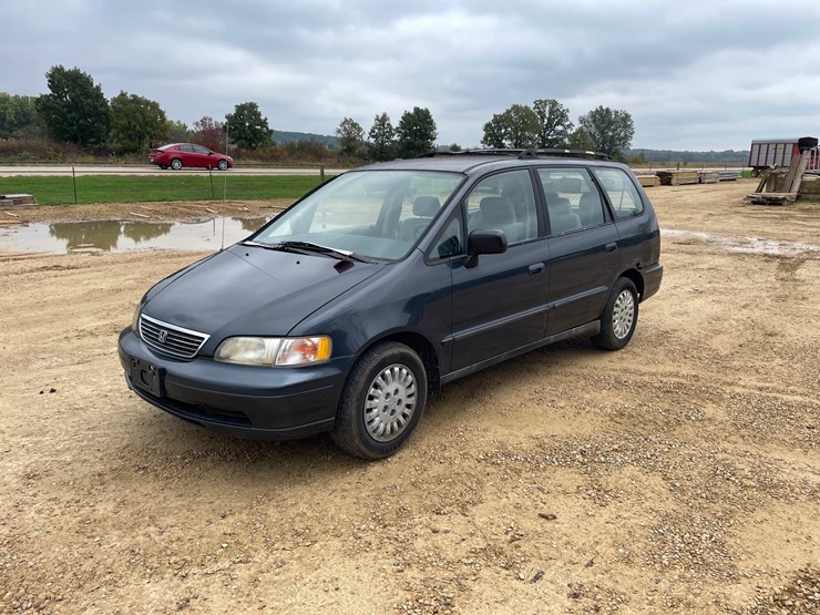 1997-honda-odyssey-image-1