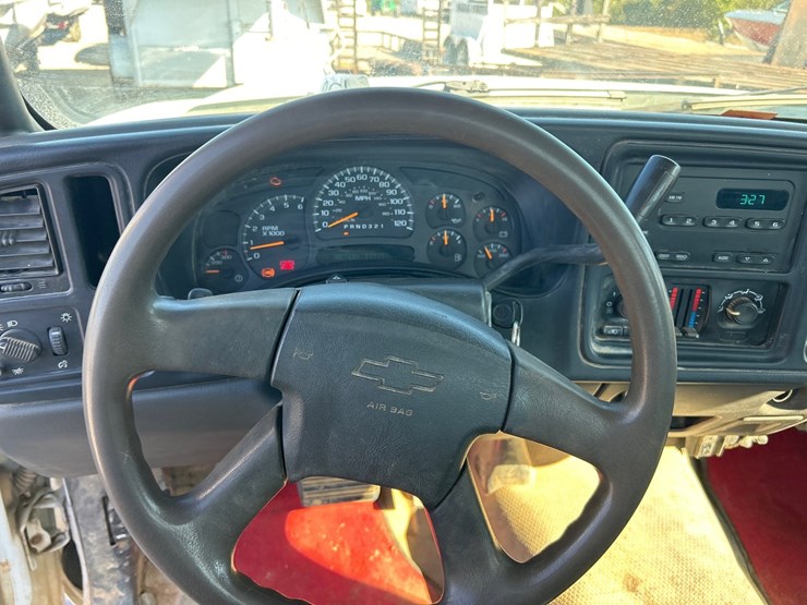 2007-chevrolet-3500-image-12