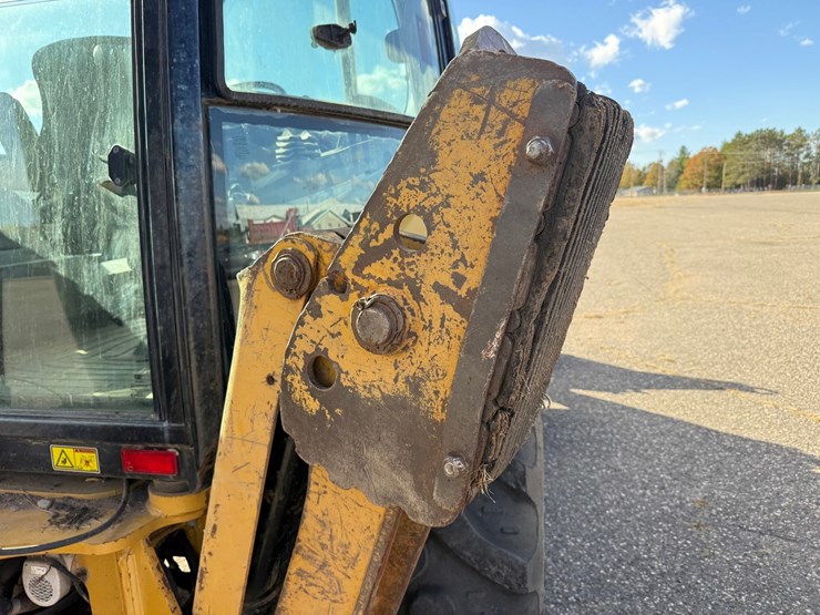 caterpillar-420e-image-65