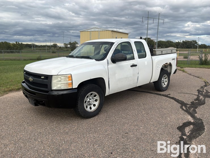 2009-chevrolet-silverado-1500-image-1