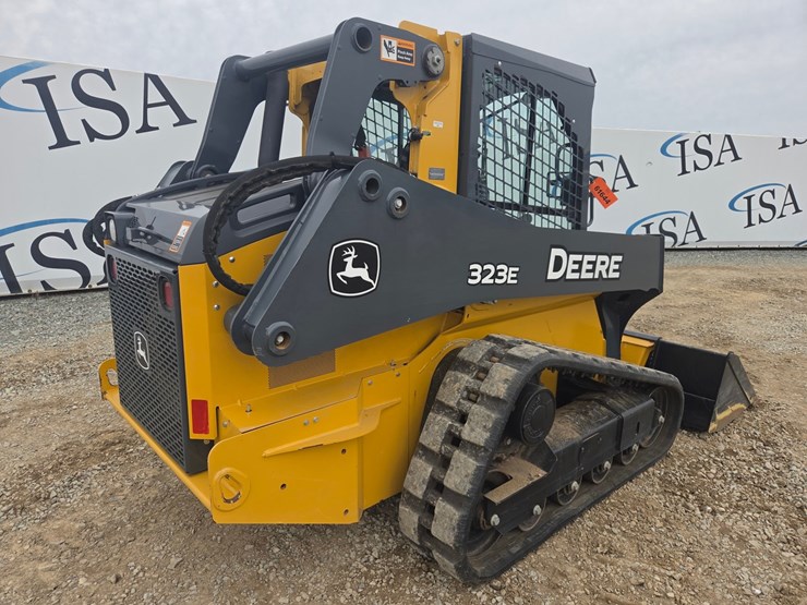 2018-deere-323e-image-5