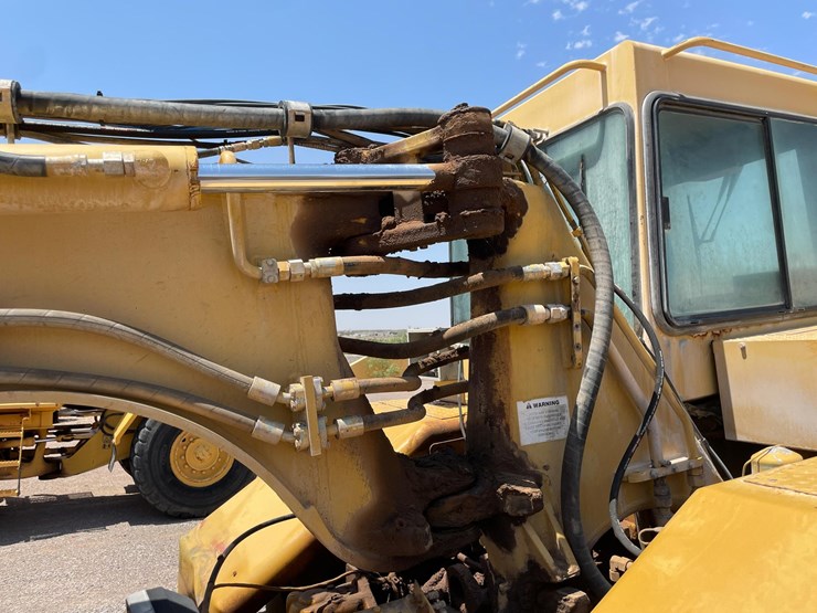 2003-caterpillar-613c-image-18