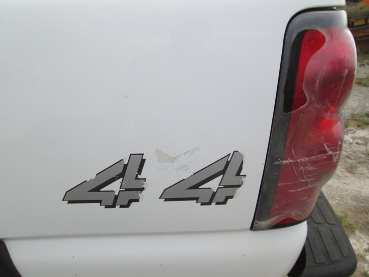 2006-chevrolet-2500hd-image-7