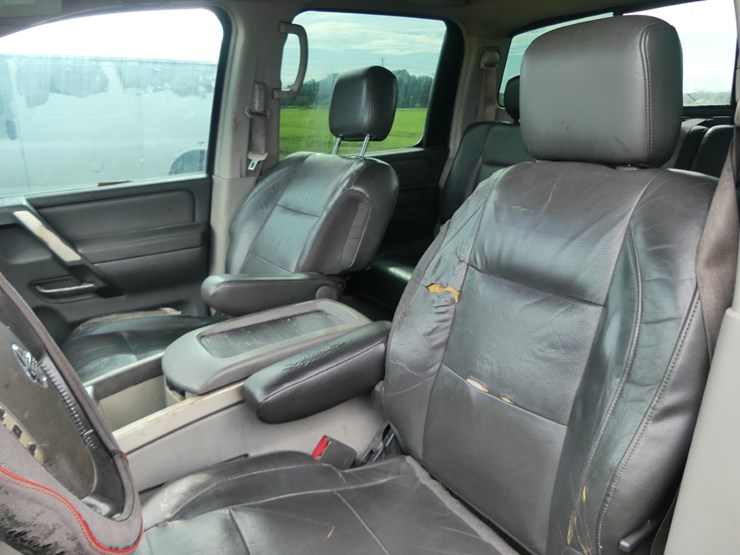 2004-nissan-titan-image-11