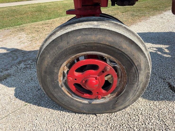 farmall-560-diesel-image-12