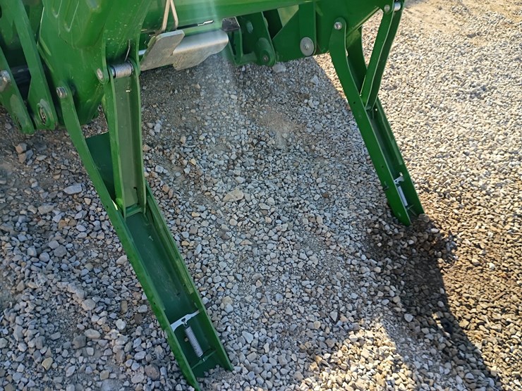 2023-john-deere-540m-image-12