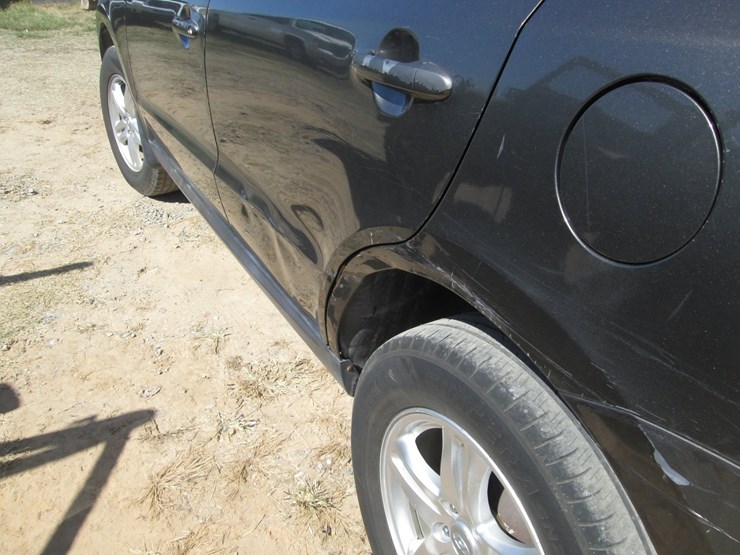 2012-hyundai-santa-fe-image-5