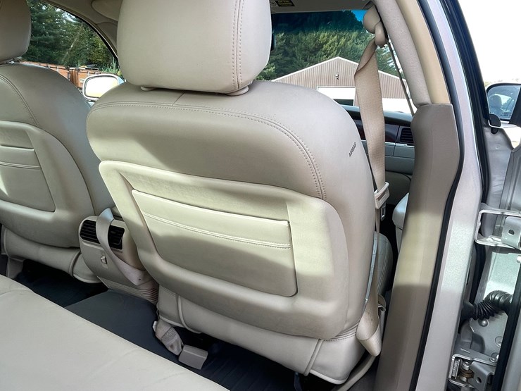 #201-•-2005-lincoln-town-car-(has-wi-title)-image-92